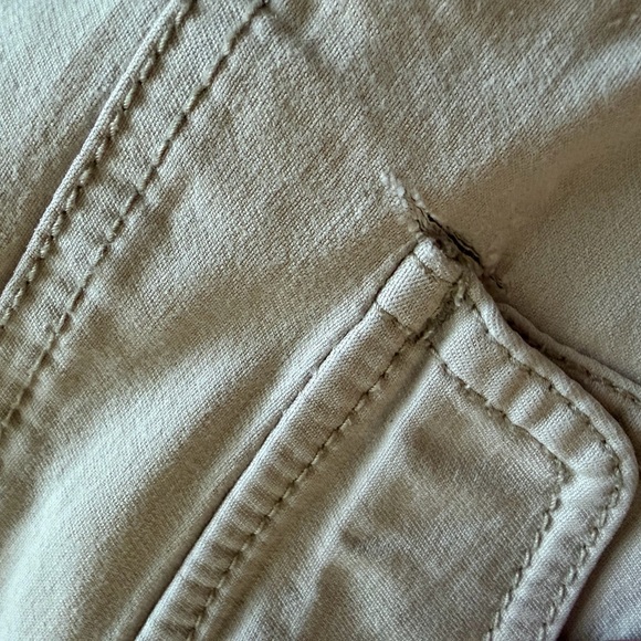 Stylish Cream Ankle & Cropped Women Jeans - Picture 3 of 3